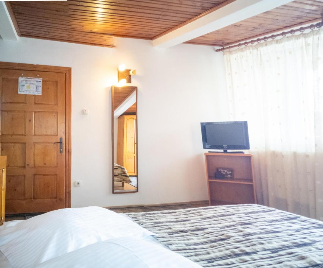 Pensiunea Amada Leresti Ngoại thất bức ảnh